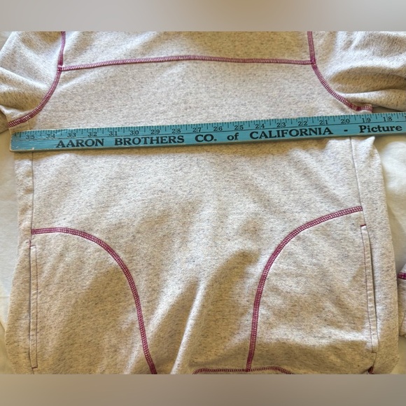 Talbots Asymmetrical Snap Neck Pullover with Pockets in Size Small - Picture 8 of 8